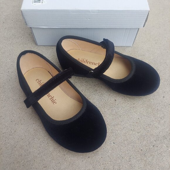 Black Velvet Mary Jane Shoe - Picture 4 of 8